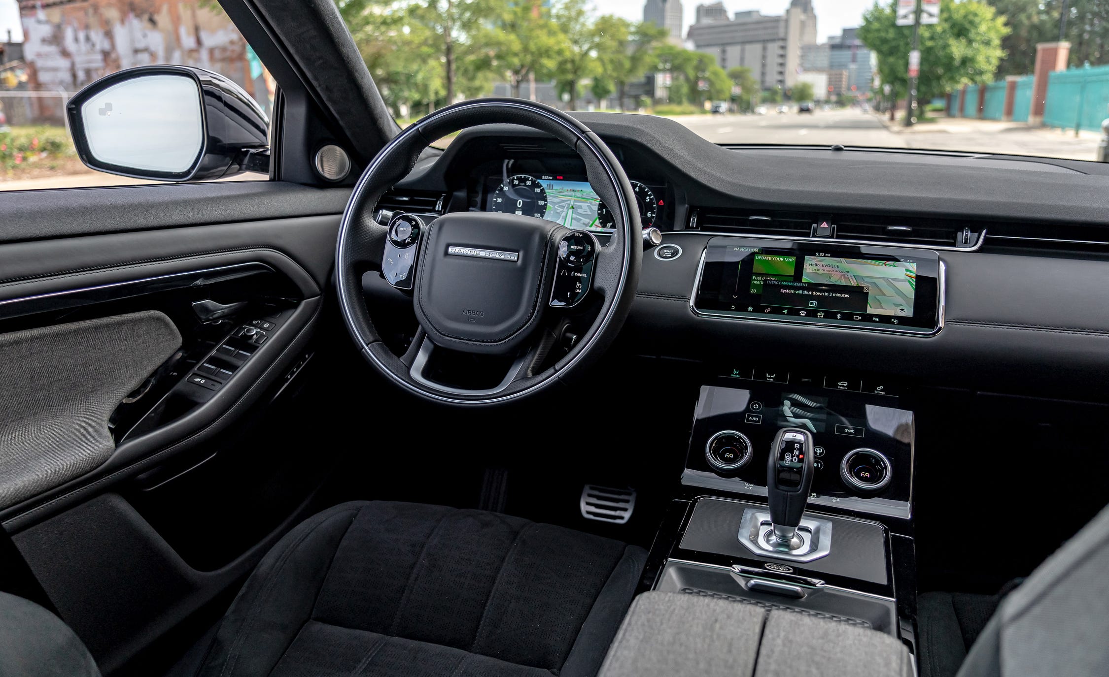 range rover evoque interior cargo