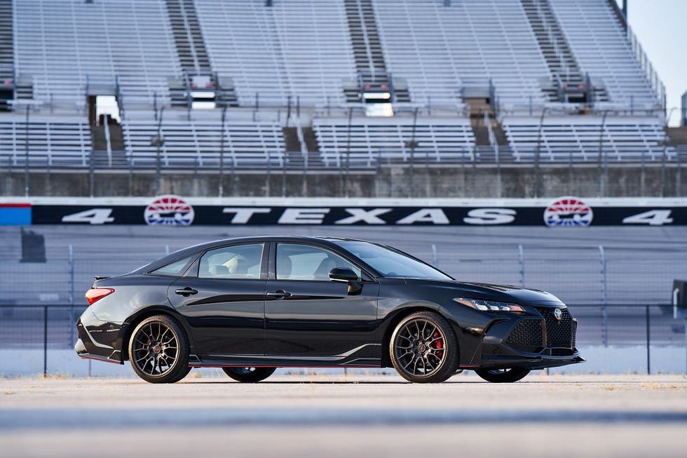 2020 Toyota Avalon TRD Is Still an Avalon, Just an Angrier One