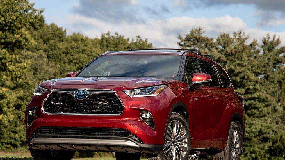 The Best MidSize Hybrid SUVs for 2024, Tested — Car and Driver