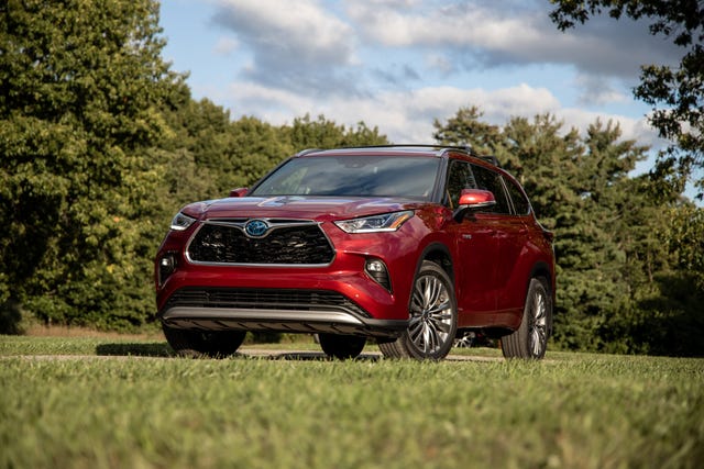 View Photos Of The 2020 Toyota Highlander Hybrid Platinum