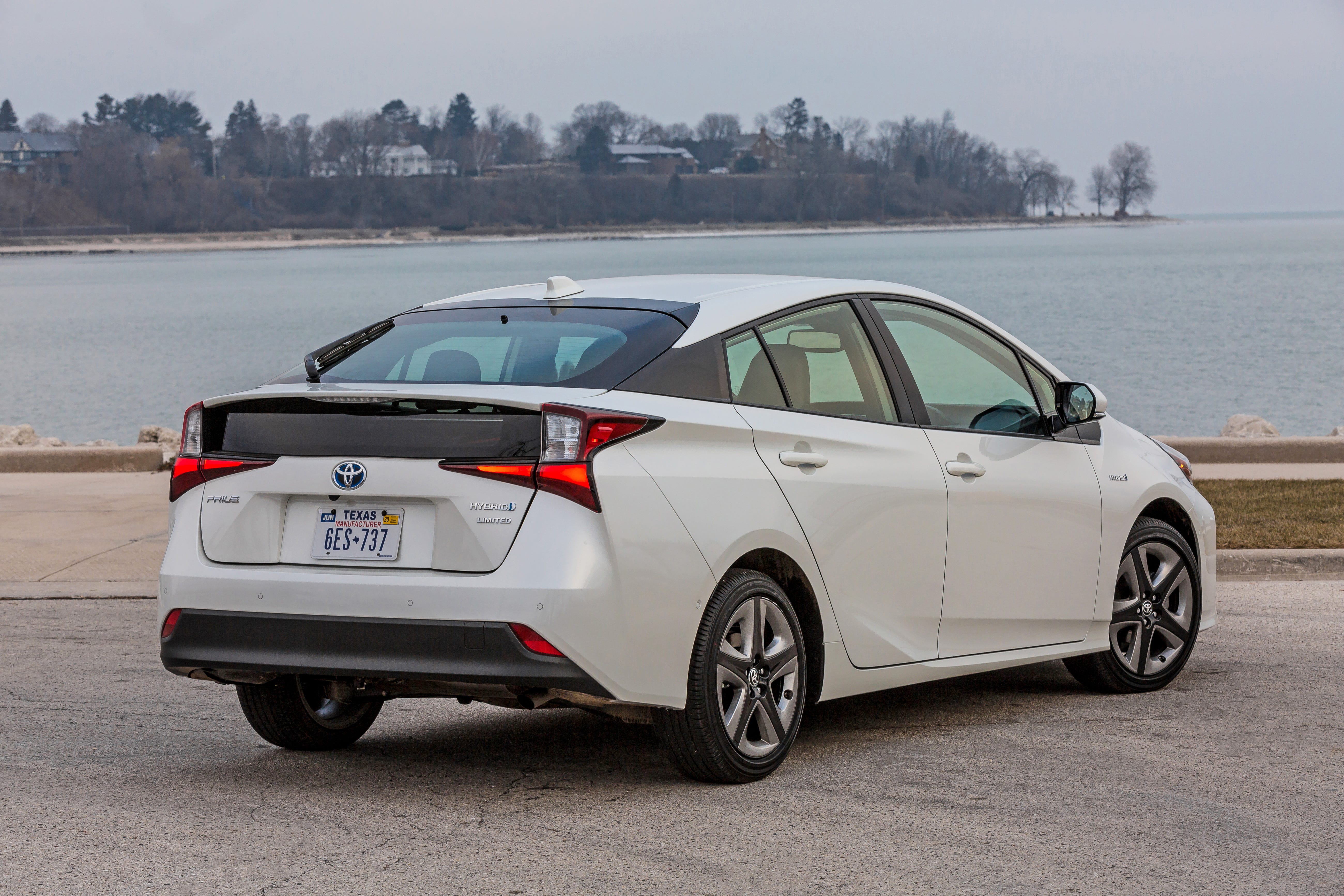 2020 Toyota Prius Review, Pricing, and Specs