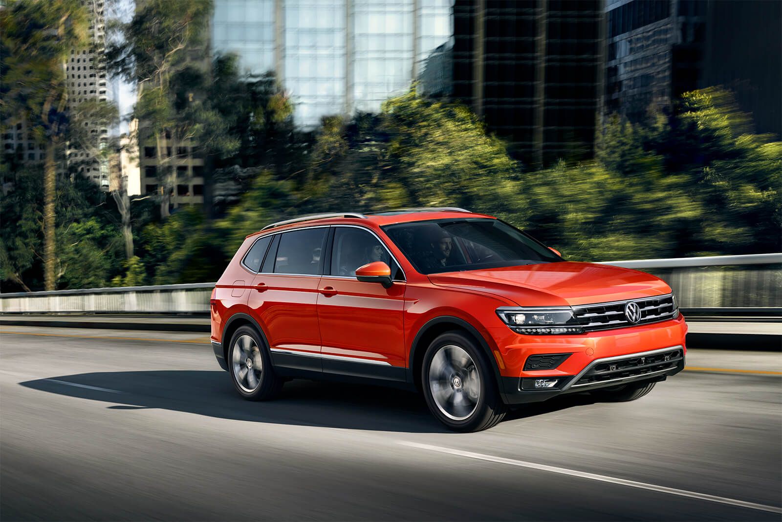2020 Volkswagen Tiguan Review, Pricing, and Specs