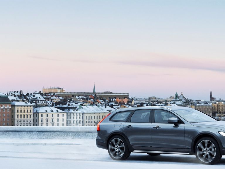 2020 Volvo V90 Cross Country Review, Pricing, and Specs