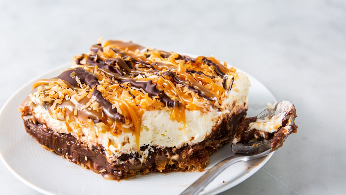 preview for Samoa Dessert Lasagna Is Better Than The Cookies
