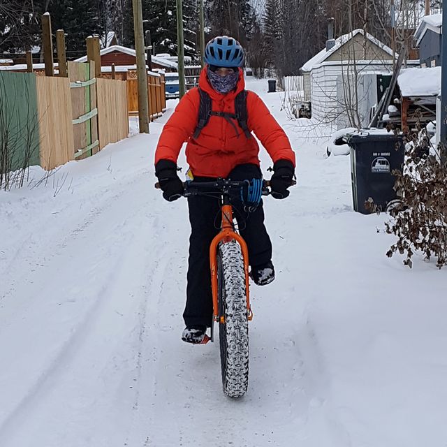 Canadian teen fat bikes to school through the Yukon winter