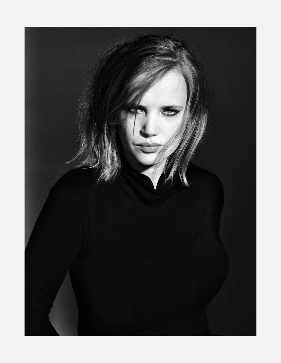 joanna kulig photographed for esquire, warsaw, february 2020
