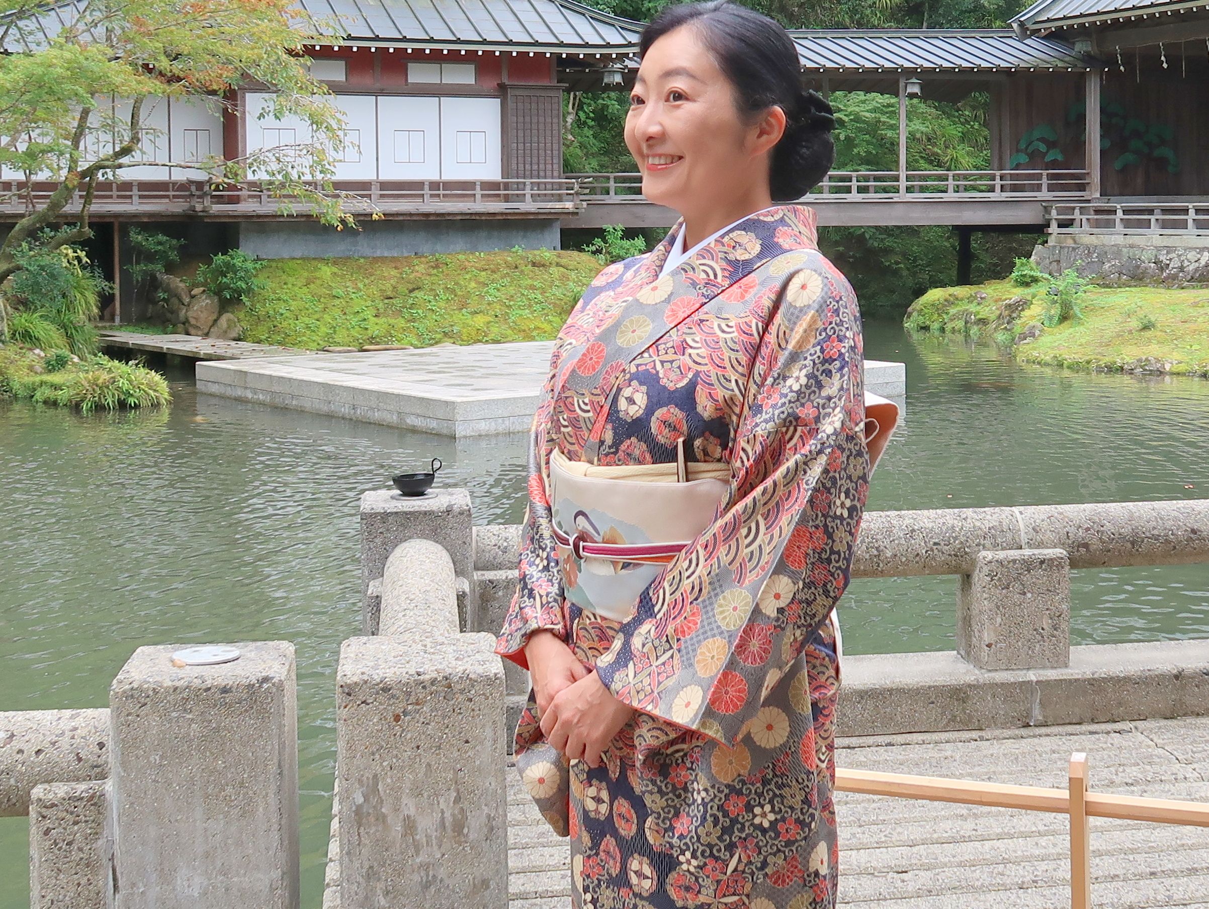 朝香沙都子の着物ダイアリー｜菊の歴史を思い、菊を装う