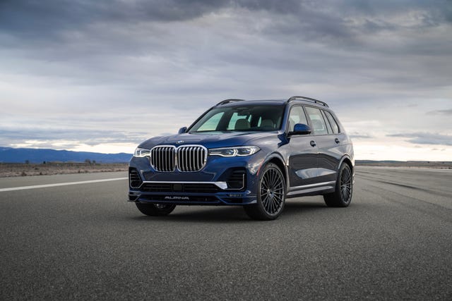 2021 Alpina XB7 Throws a Three-Ton Haymaker