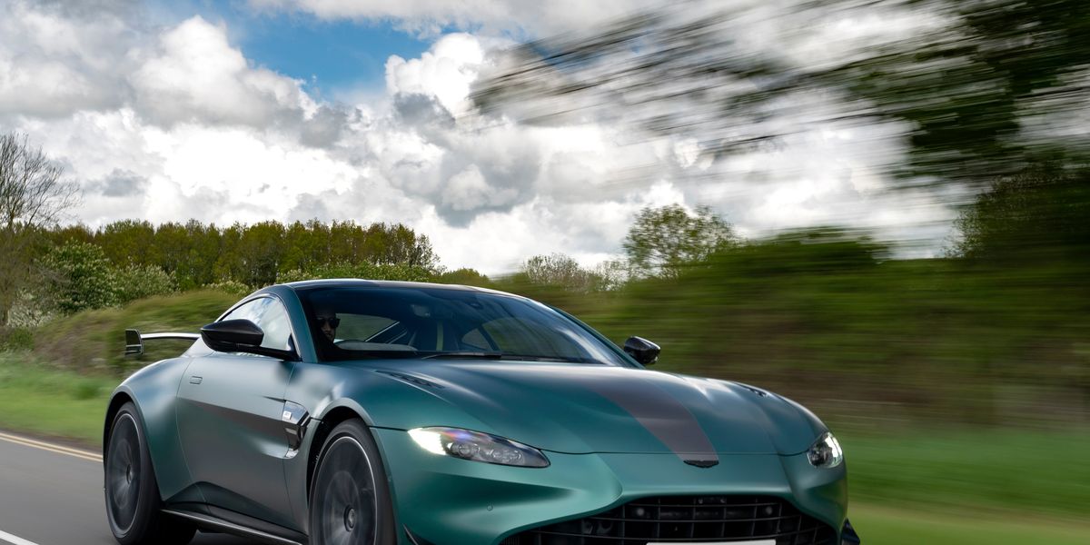 2022 Aston Martin Vantage Review, Pricing, and Specs