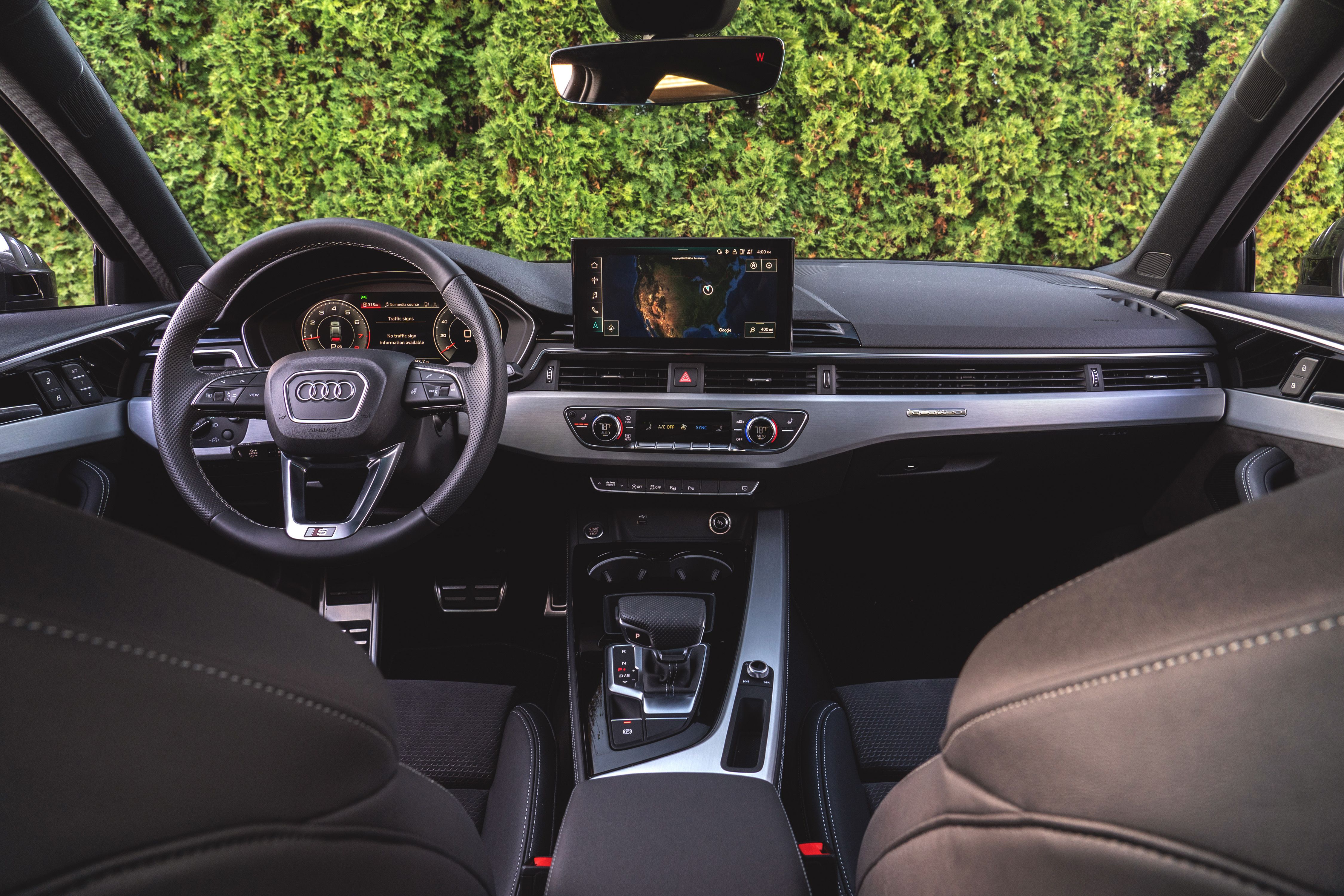 Audi RS4 Quattro interior 2 Luxury car rentals new zealand avant - Luxury  Car Rental New Zealand