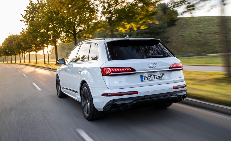 2021 audi q7 rear