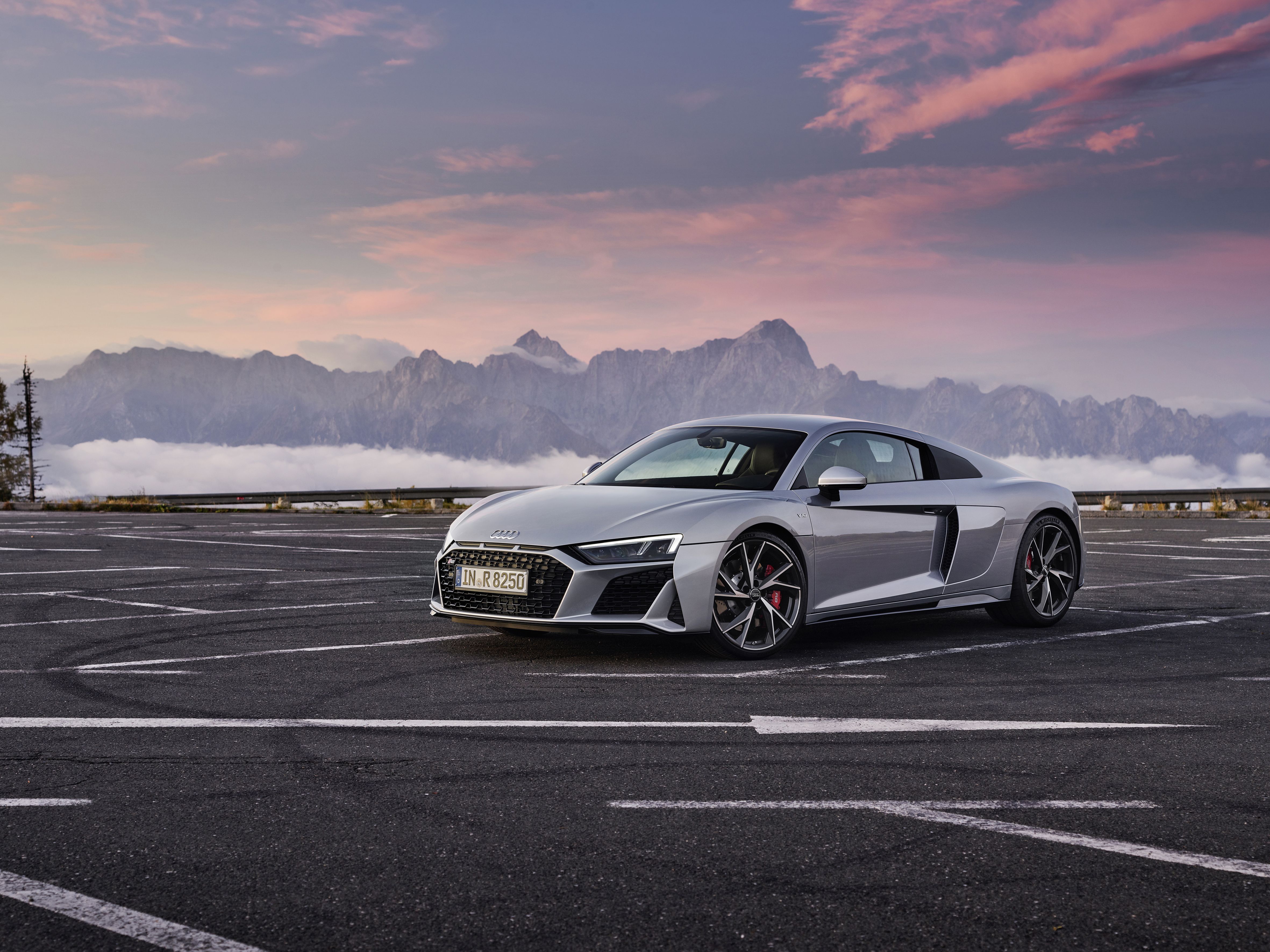 2021 Audi R8 RWD claws onto the scene with limited-run Panther Edition -  CNET