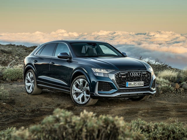 2021 audi rs q8 front