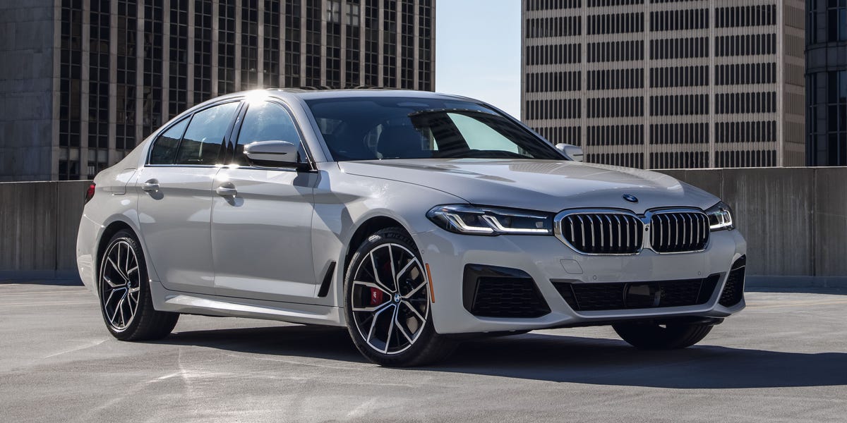 2022 BMW 5-series 540i Sedan Features and Specs