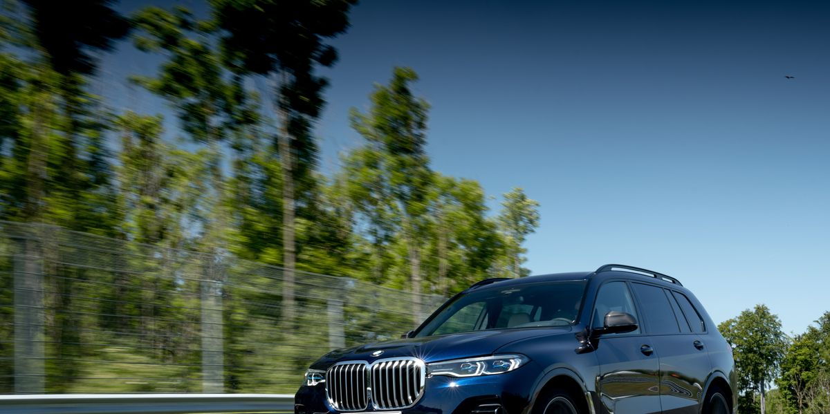 2021 BMW X7 Review, Pricing, and Specs