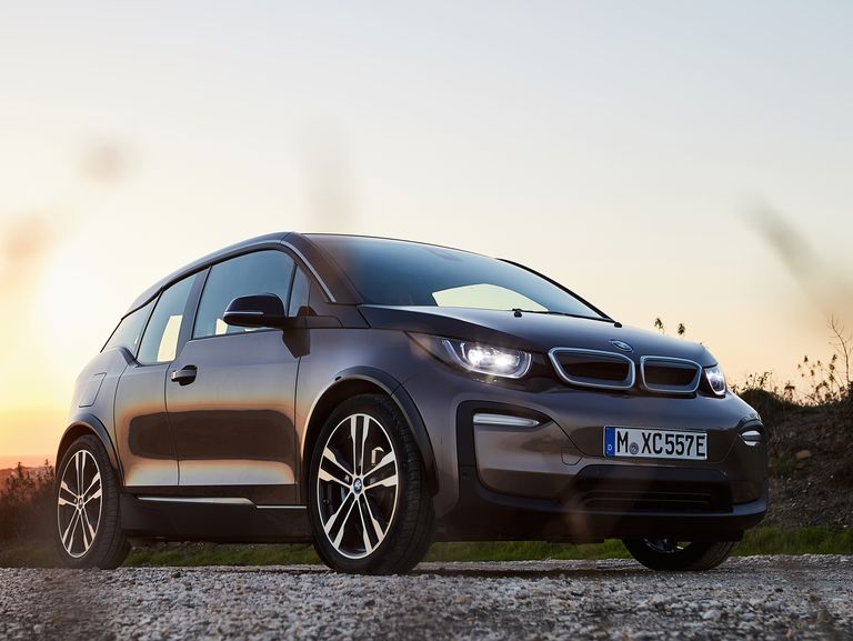 2021 BMW i3 Review, Pricing, and Specs