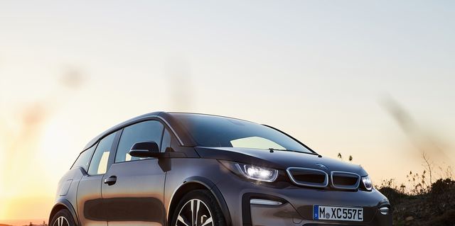 2016 BMW i3 Specs, Price, MPG & Reviews