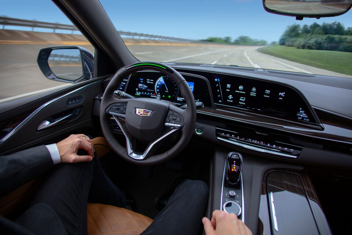 GM’s Ultra Cruise Is the Automaker’s Answer to Tesla’s FSD