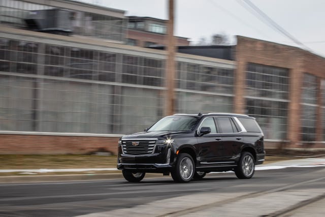 2021 Cadillac Escalade Diesel Is Smooth, Fuel-Sipping Euphoria