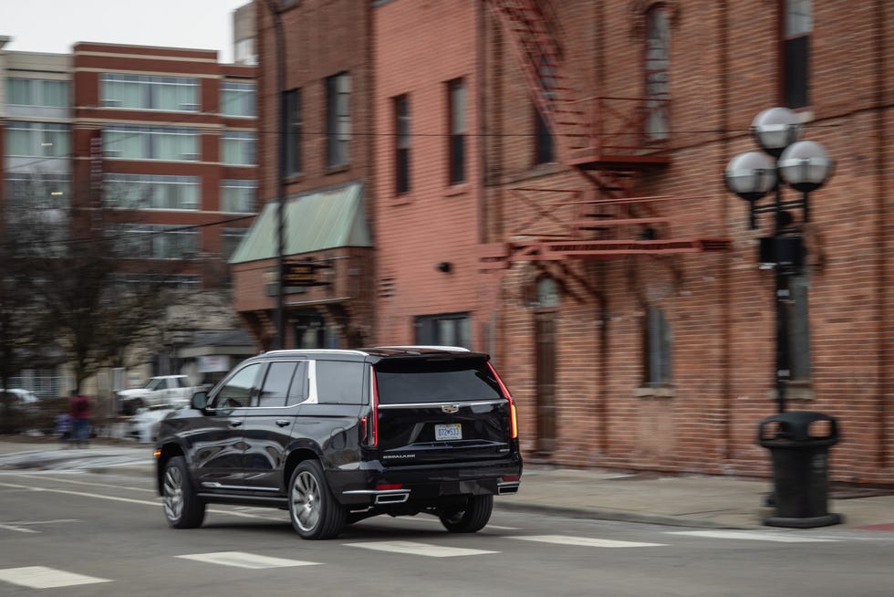 View Photos of the 2021 Cadillac Escalade Diesel