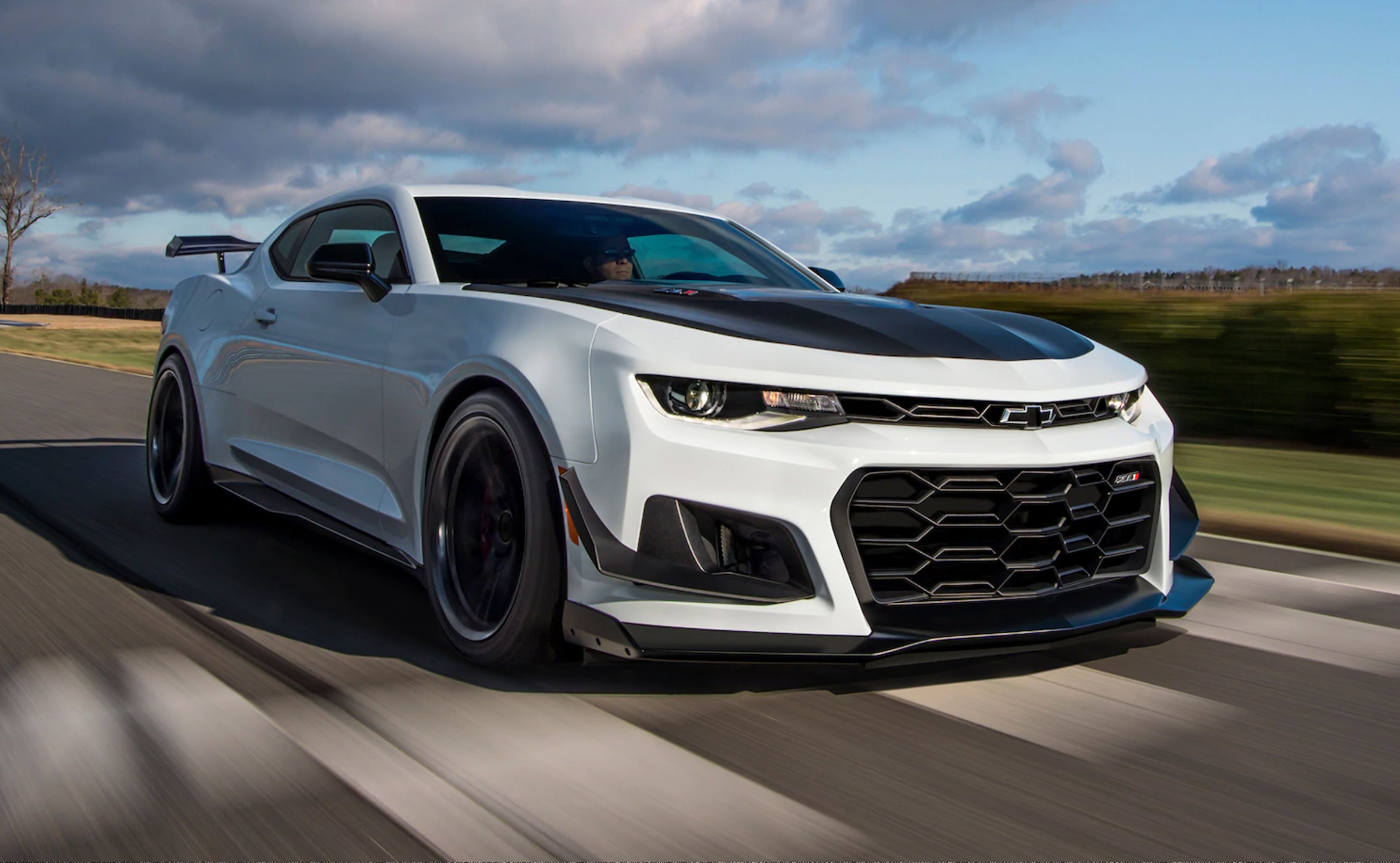 2021 Chevrolet Camaro Pictures