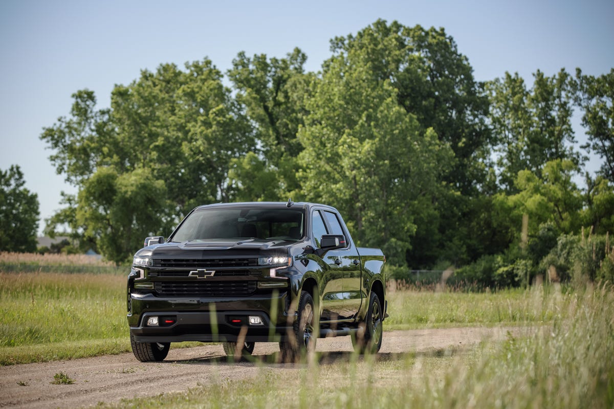 View Photos of the 2021 Chevrolet Silverado 1500 RST