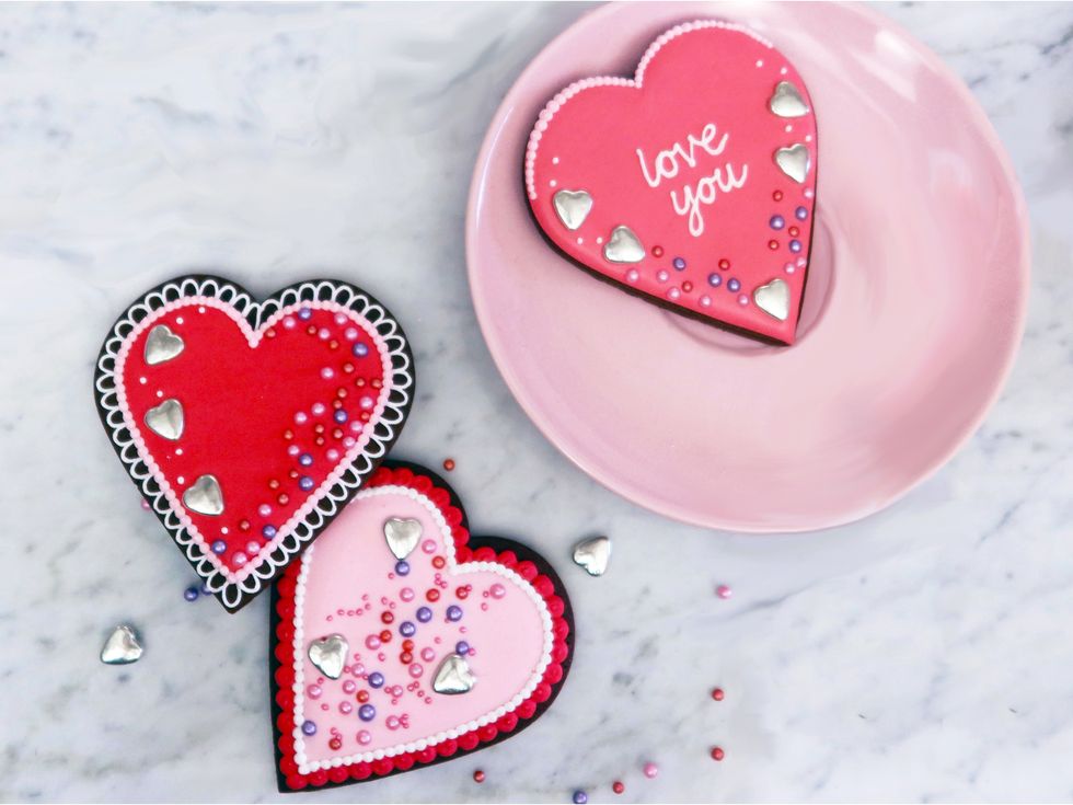 biscuiteers valentine's day diy kit biscuit decorating date night