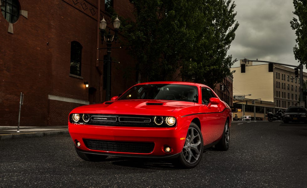 2021 dodge challenger sxt