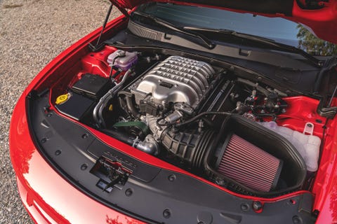 dodge challenger hellcat engine