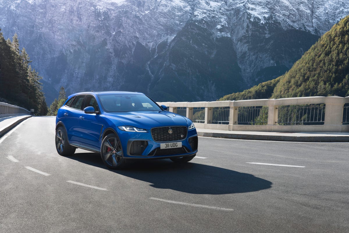 Gallery: 2021 Jaguar F-Type SVR