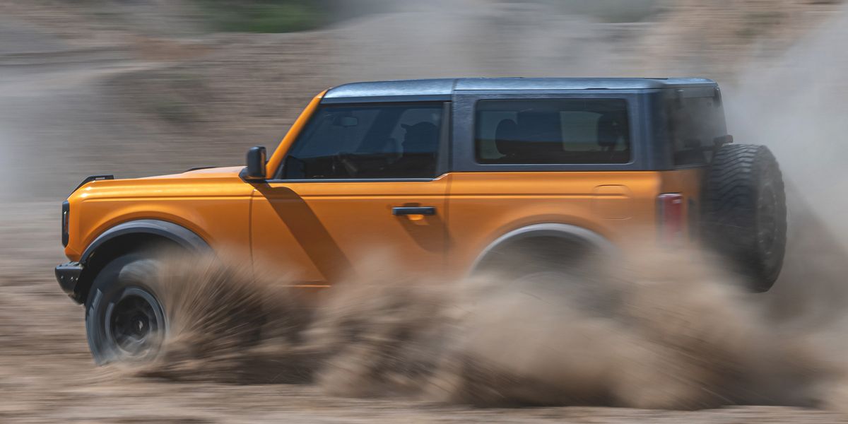 2021 Ford Bronco Sets Out to Invade Jeep's Turf