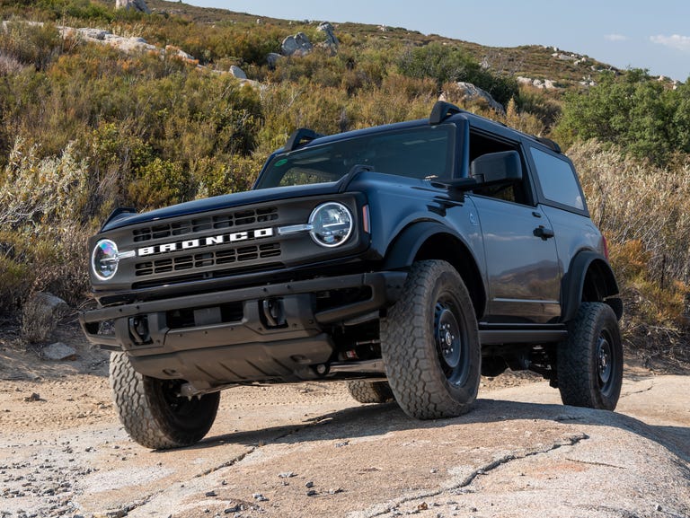 2021 ford bronco 23l black diamond