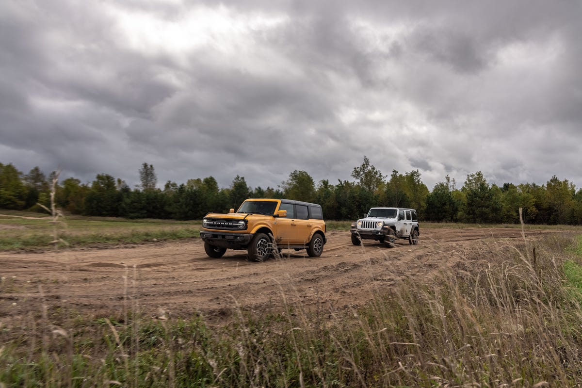 2021 Jeep Wrangler Vs 2021 Ford Bronco Sport: Ultimate Showdown