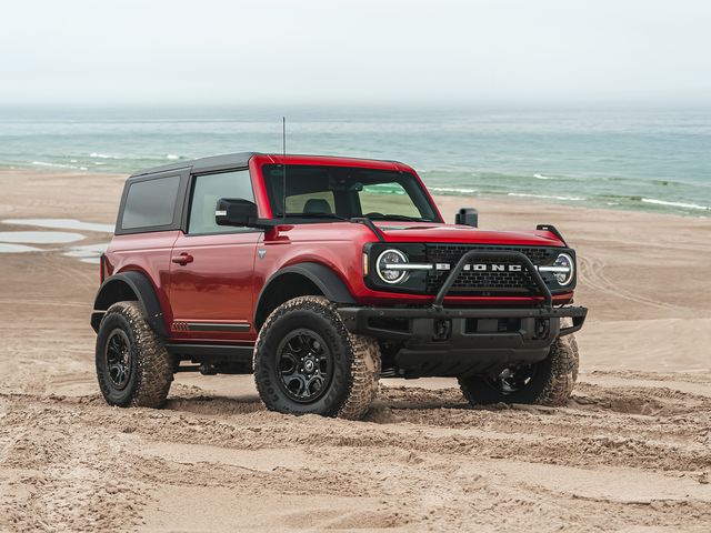 2021 ford bronco first edition front