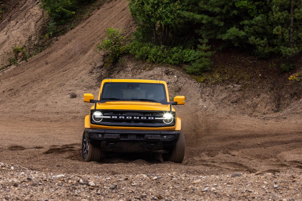 2021 ford bronco outer banks