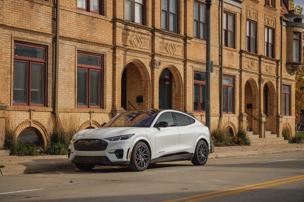 2021 ford mustang mache4x gt performance