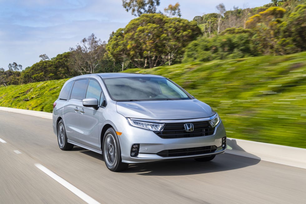 View Photos of 2021 Honda Odyssey