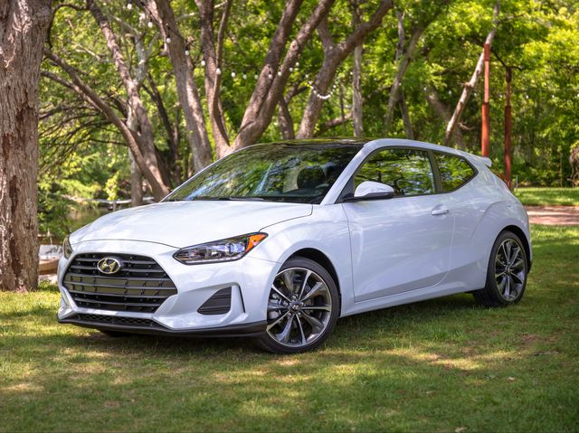 2021 hyundai veloster front