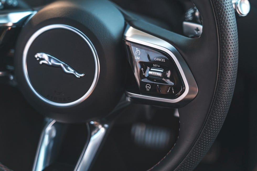 2021 jaguar fpace svr