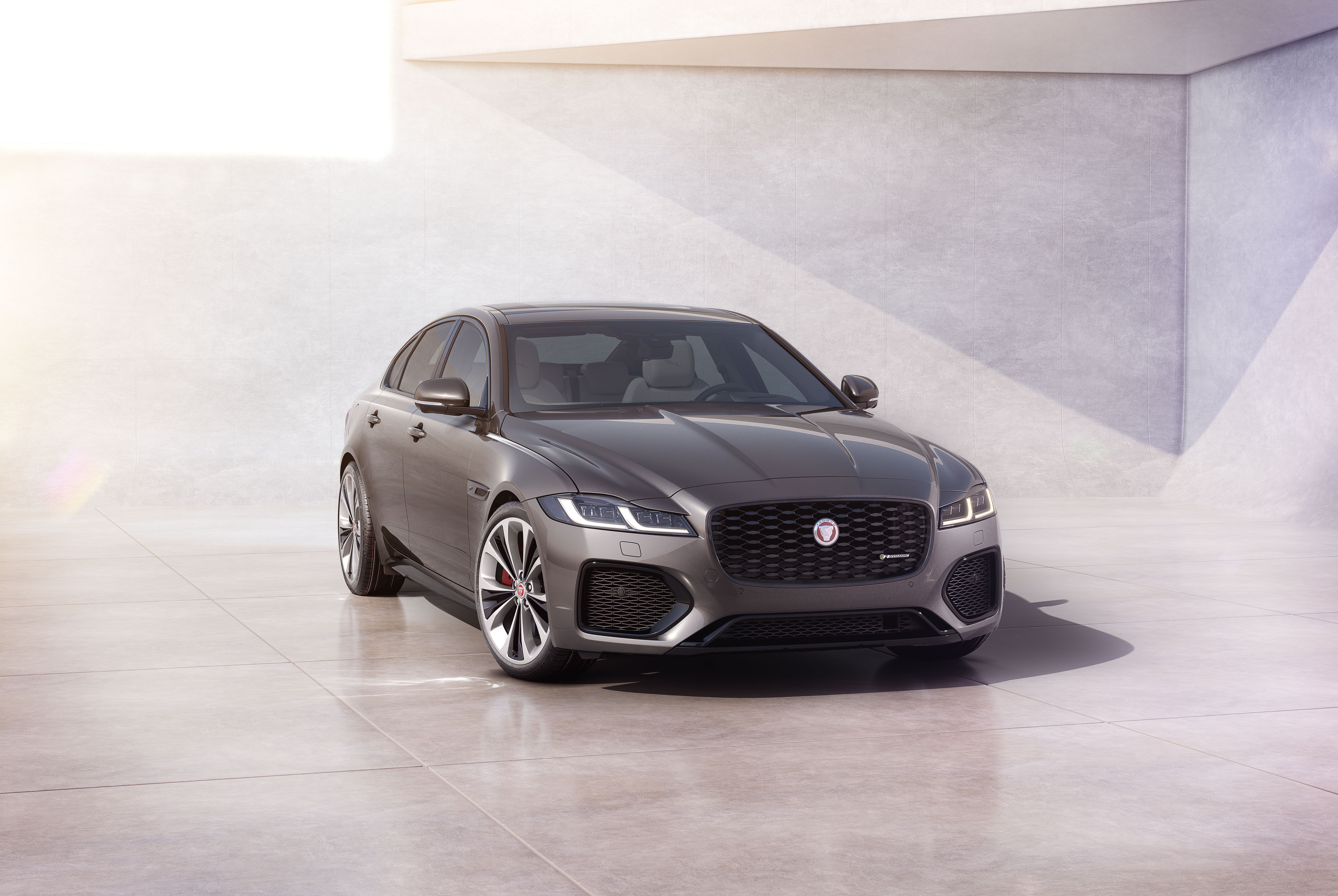2021 Jaguar XF Review: Same Great Drive, Beautiful New Interior
