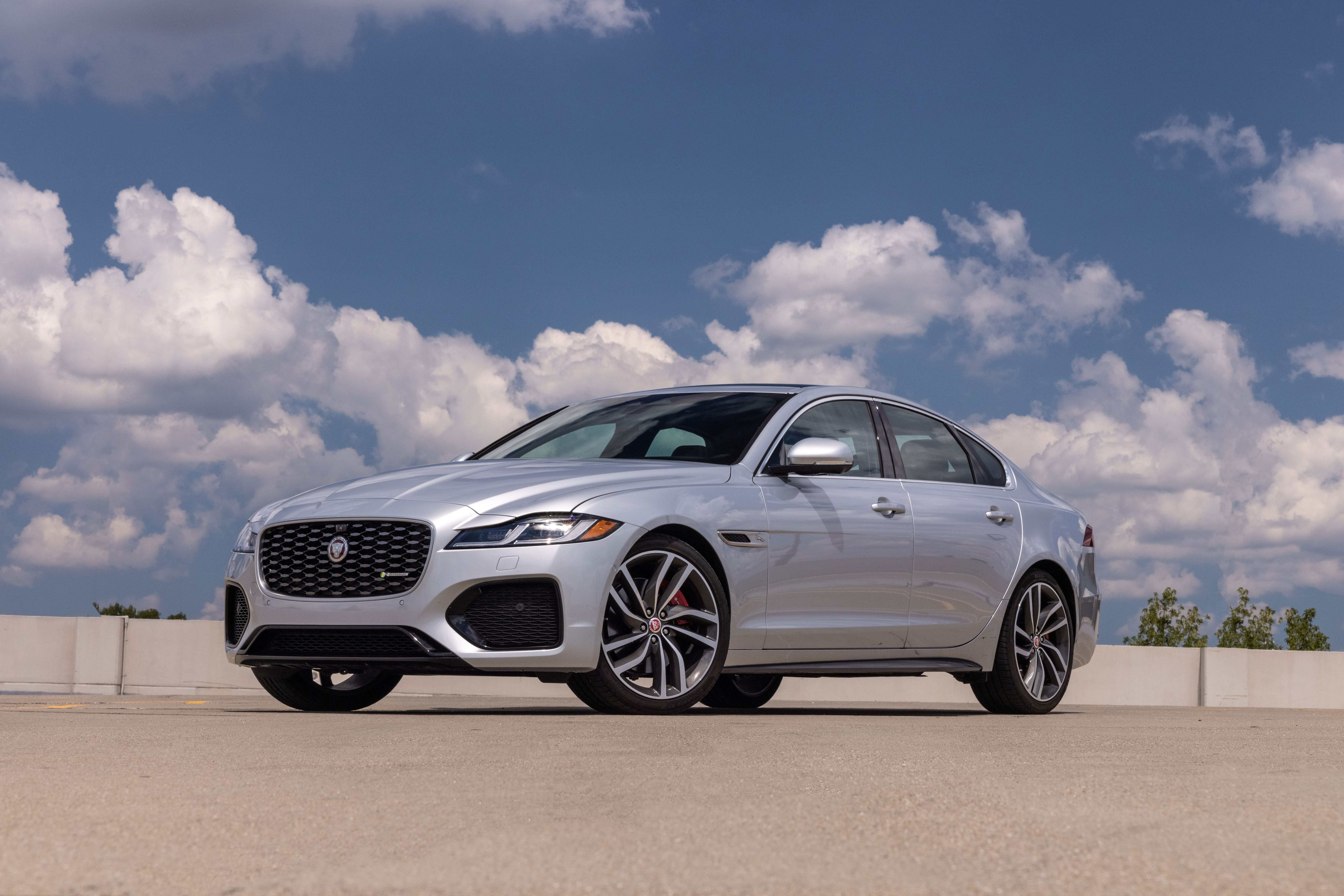 Jaguar Xf Price, Features, Specifications and Colours