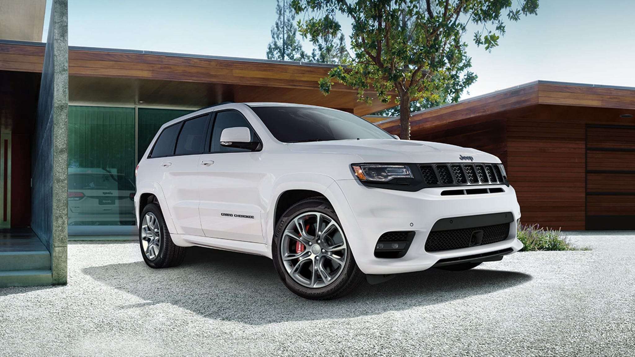 How Much Horsepower Does a Jeep Grand Cherokee Srt Have  