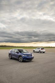 2020 kia niro ev and 2021 volkswagen id4