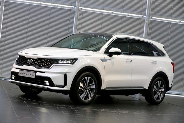 New 2021 Kia Sorento Shows Off More Details