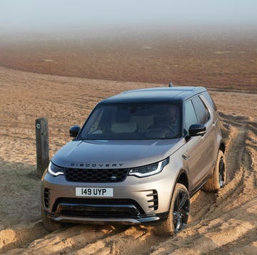 2021 land rover discovery front exterior