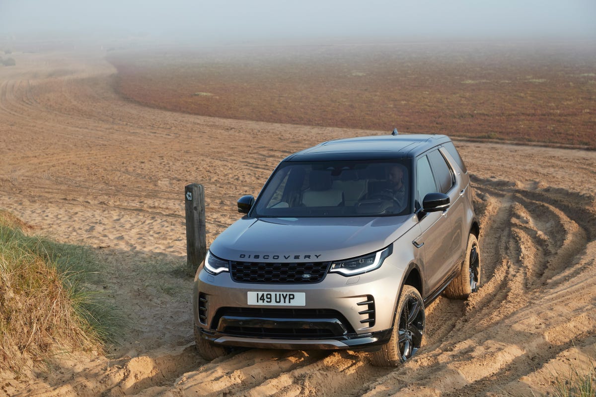 2021 Land Rover Discovery Sport Gets Big Tech Update, Loses Base Model