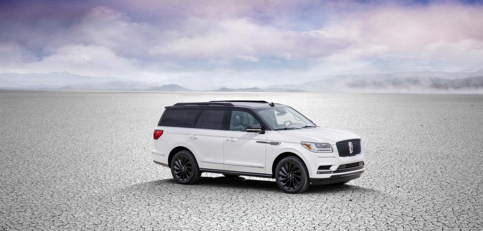 View Photos of the 2021 Lincoln Navigator Black Label