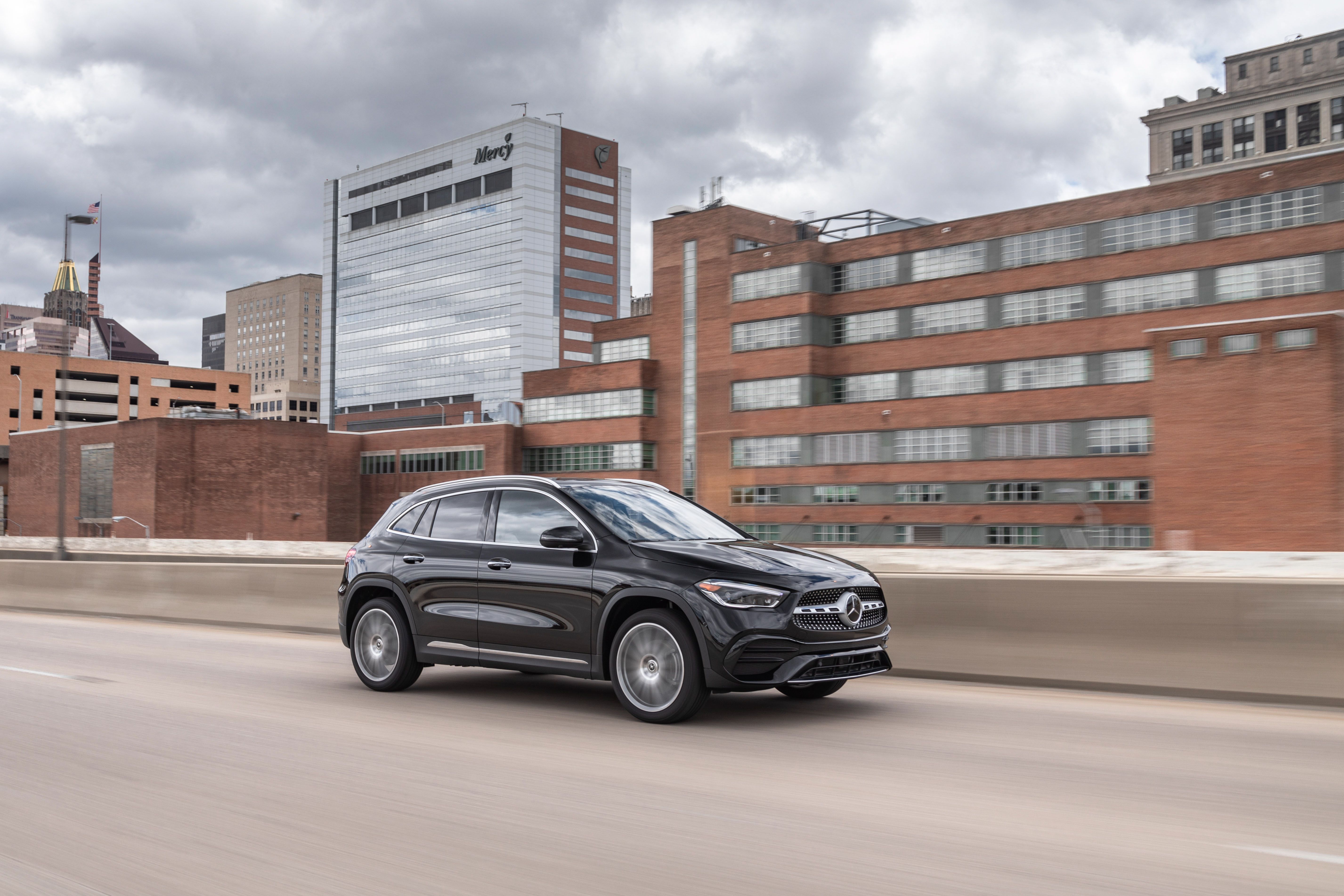 Mercedes-Benz GLA 250 Cars