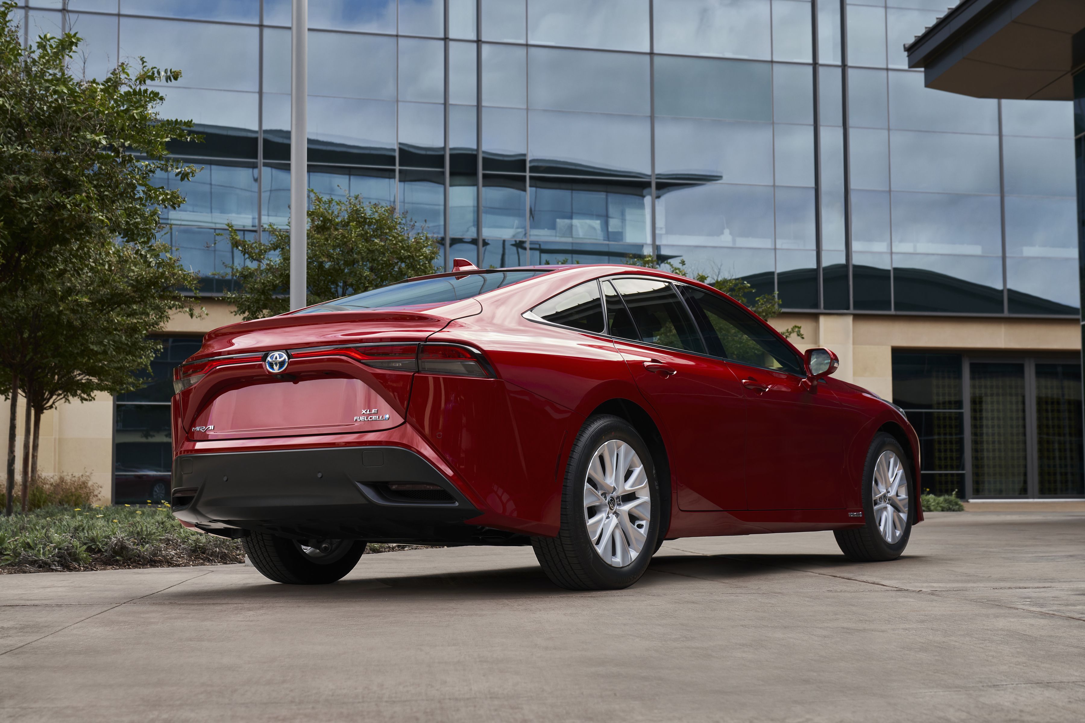 2021 toyota store mirai range