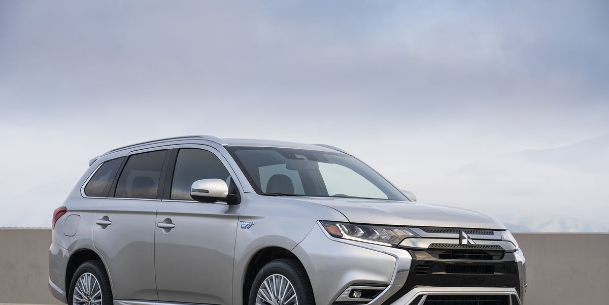 2021 Mitsubishi Outlander Review, Pricing, and Specs